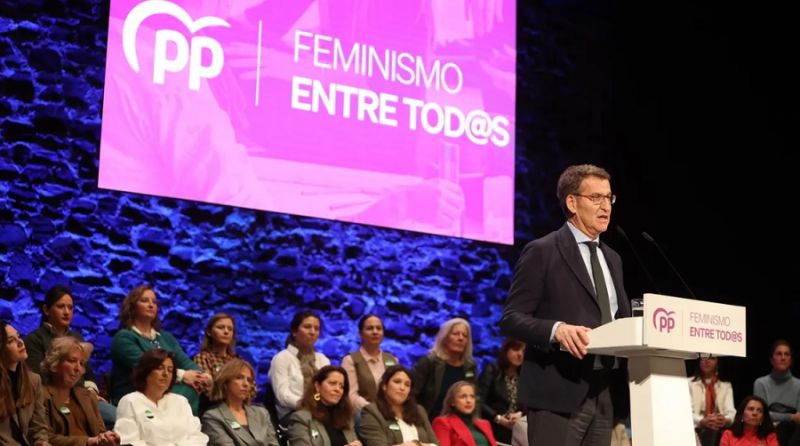 Archivo:Feijoo Feminismo entre todos.jpg